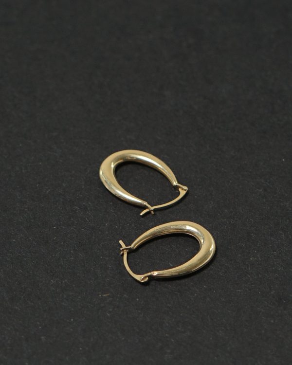 14k Gold Oval Hoop Earrings - Image 2