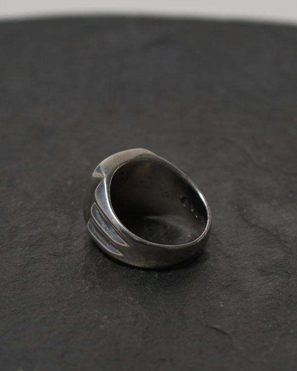 Silver Ring w/ Onyx / size: 9 - Image 4