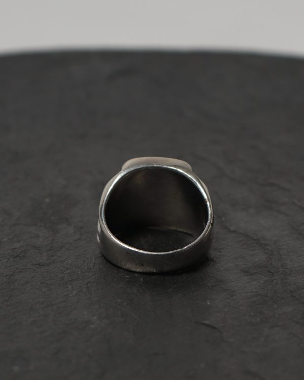 Silver Ring w/ Onyx / size: 9 - Image 5