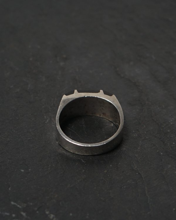 Silver Ring w/ Onyx / size: 13.5 - Image 5