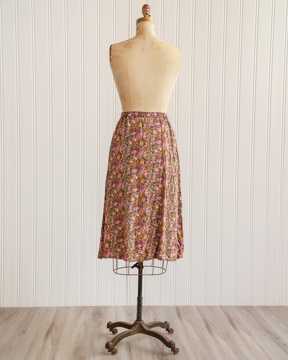 Scattering Seeds Botanical Print A-Line Skirt - Image 3